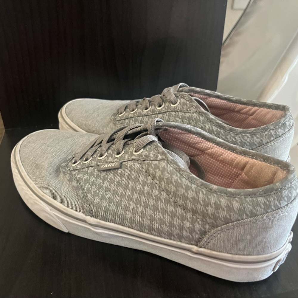 VANS Grey Houndstooth pattern shoes